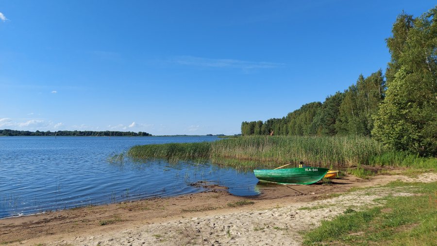 File:Värska laht Väike-Rõsna küla.jpg