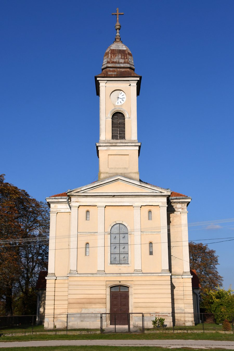 Roman Catholic church in Hantos
