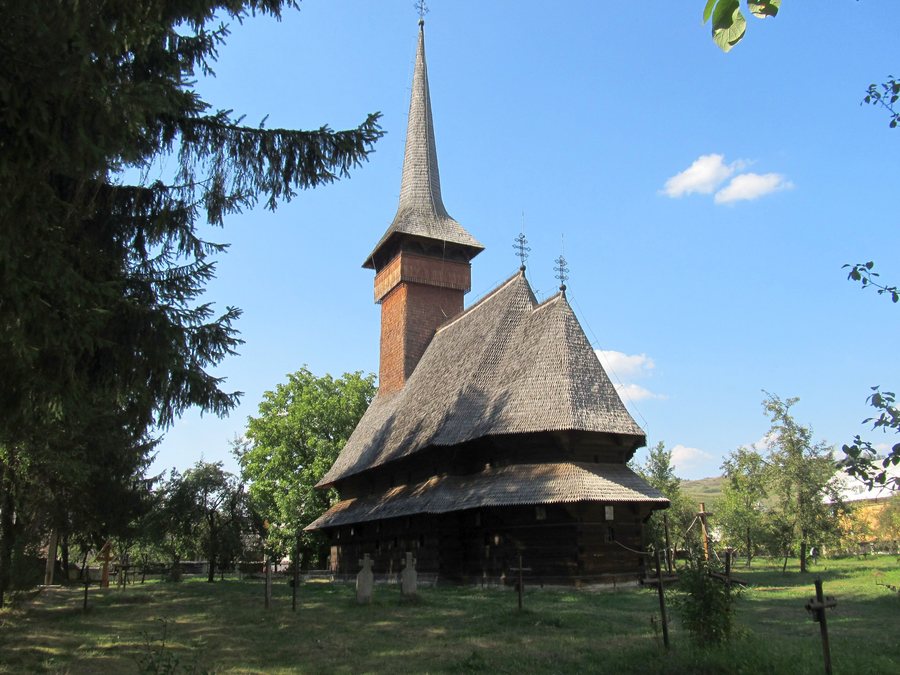 File:Wooden Church Saint Nicholas Bogdan Voda 2012-03.jpg