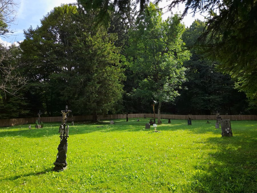File:Hřbitov Křišťanov.jpg