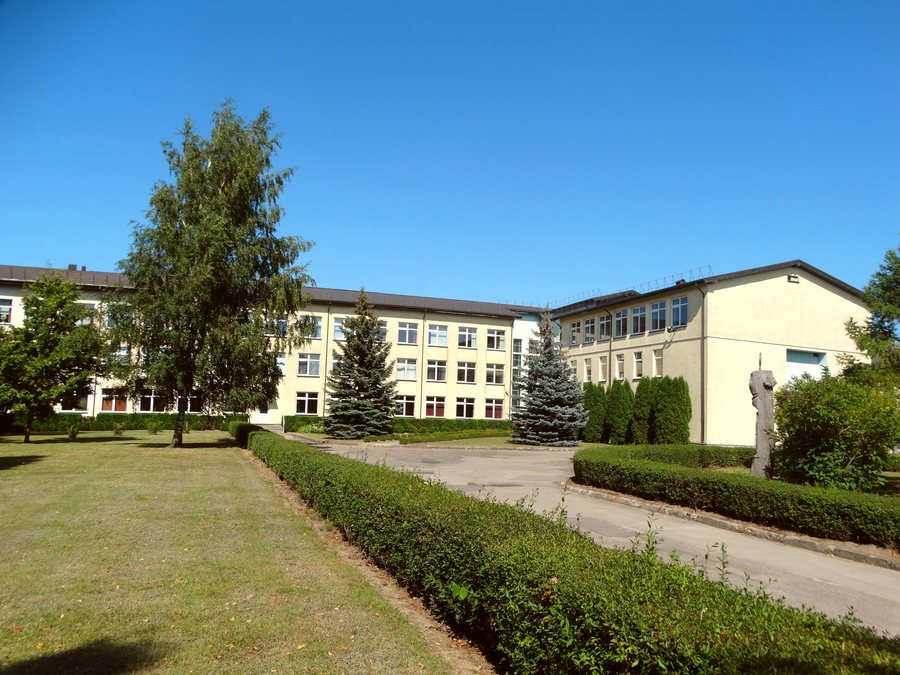 File:Vydmantų gimnazija.JPG
