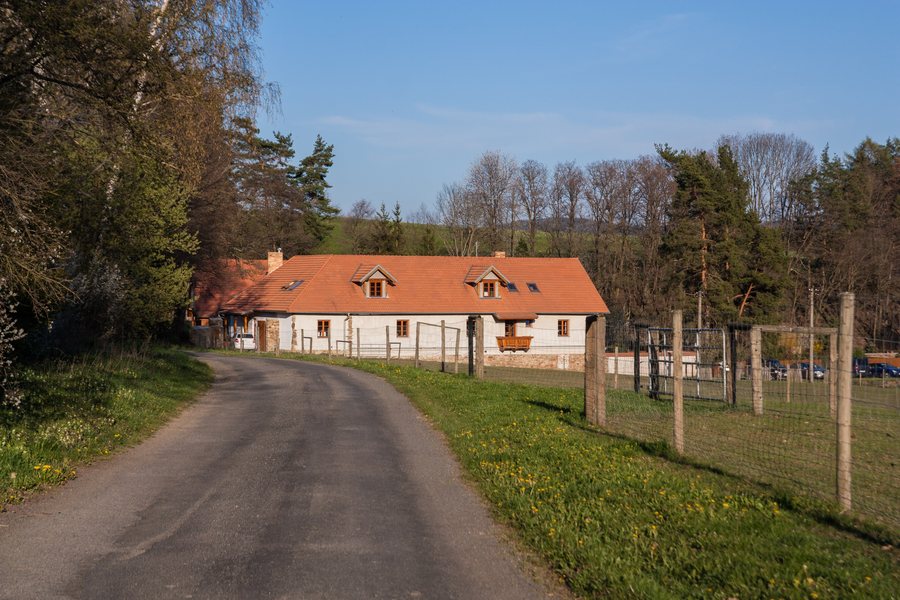 File:Dolní Mlýn (Zhoř u Mladé Vožice) (2019) (1).jpg