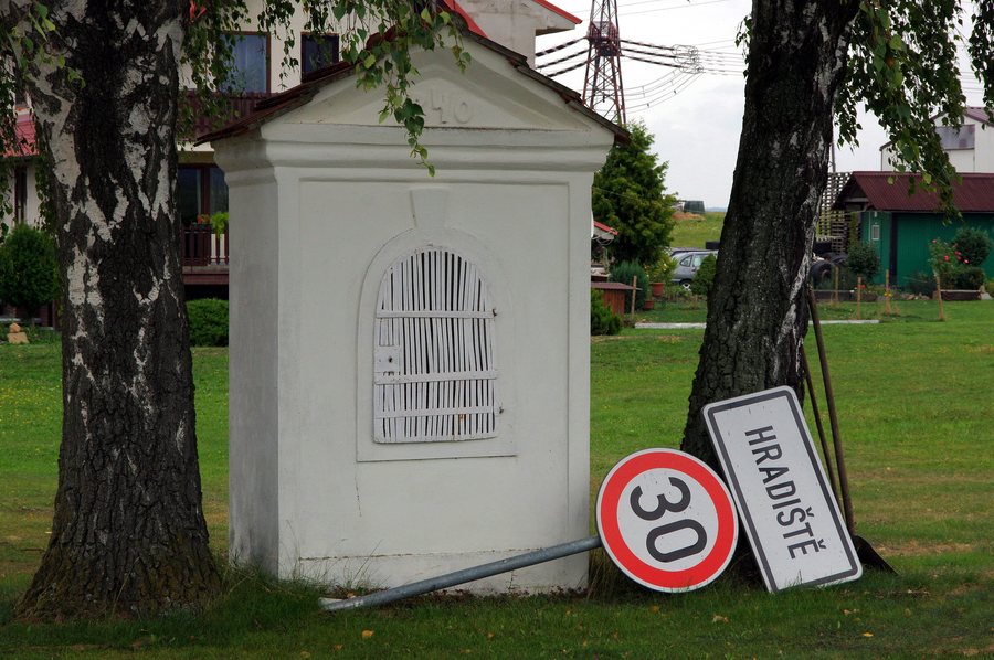 File:Hradiště (Malovice) 2018-08-31 01.jpg