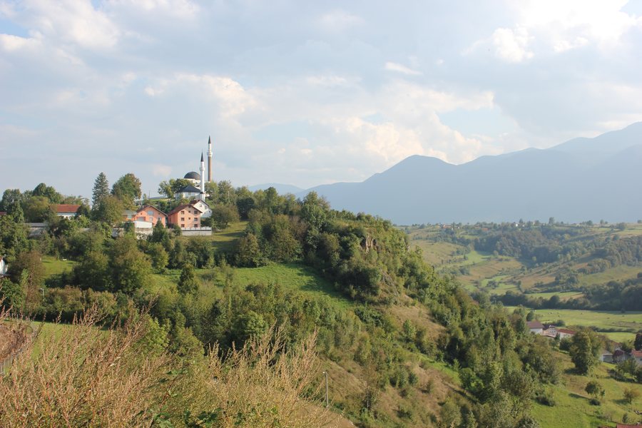 File:Izačić.jpg