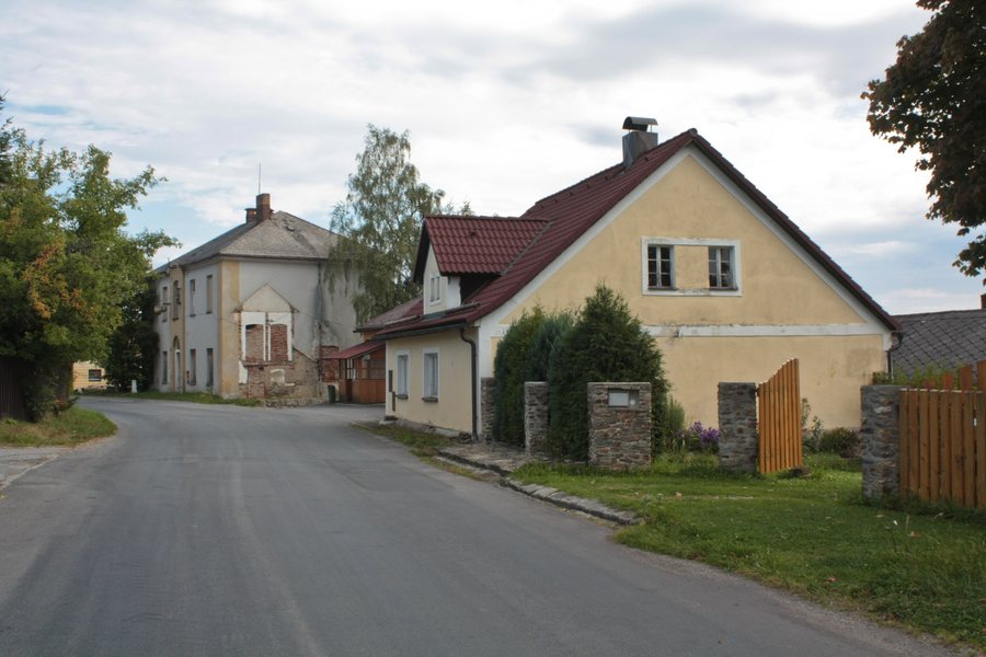 File:Benešova Hora, Prachatice District (1).jpg