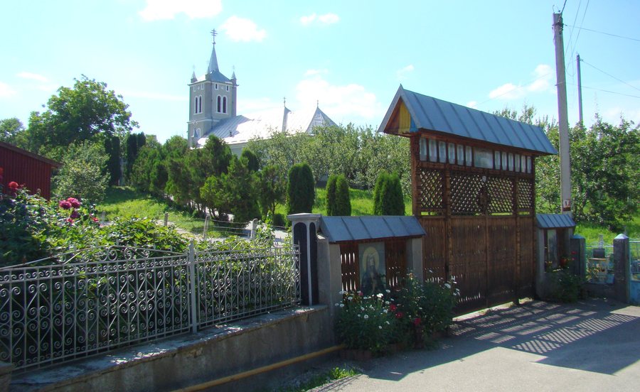 File:Biserica ortodoxa din Tureni (1).JPG