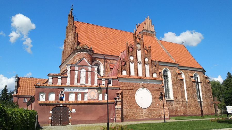 File:Przasnysz klasztor 16.jpg