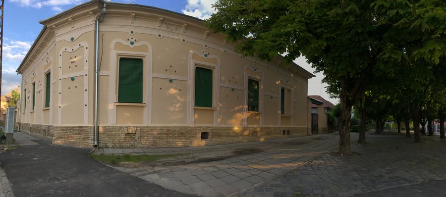 File:Art Nouveau Nagykőrös.jpg