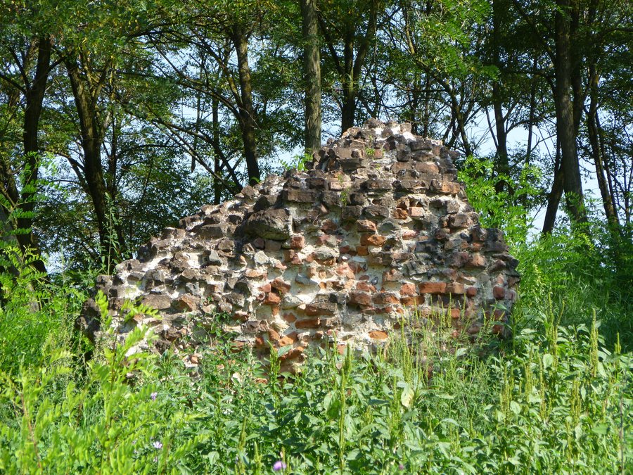 File:Döbrököz várrom 2..JPG