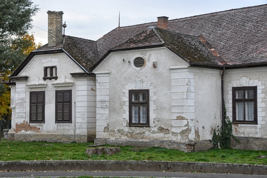 File:Vajta, Zichy–Weinckheim-kastély 2020 03.jpg