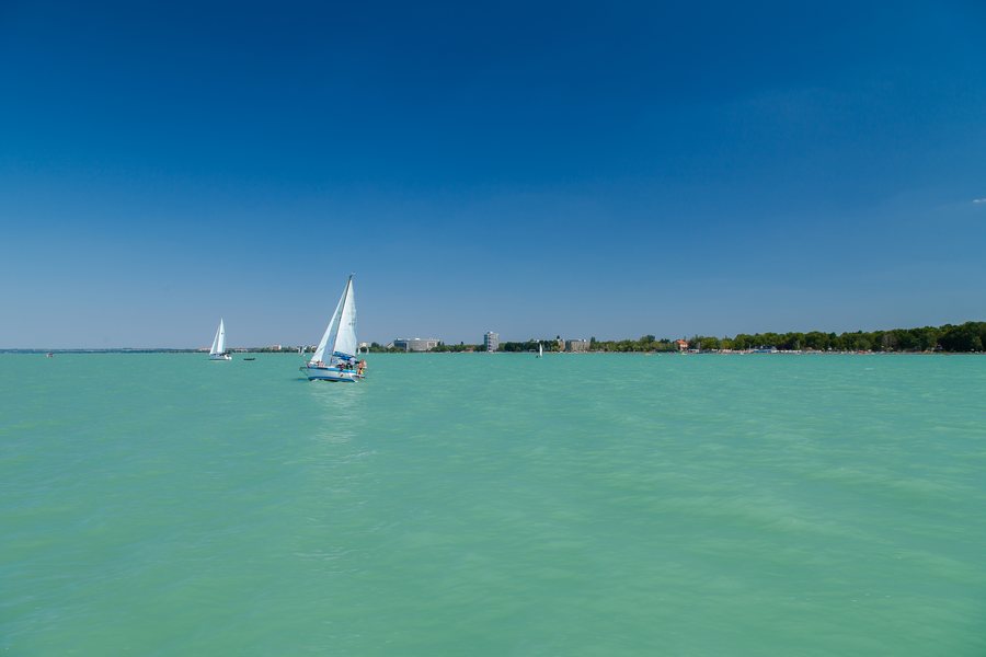 File:Lac lake Balaton Hongrie Hungary Siofolk photo picture image (9643295341).jpg