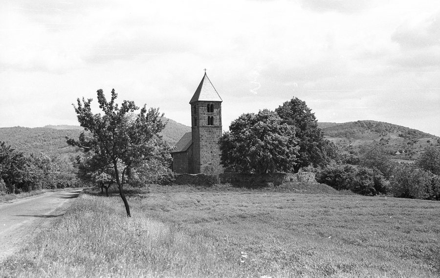 File:Nagybörzsöny, Szent István király templom. Fortepan 59784.jpg