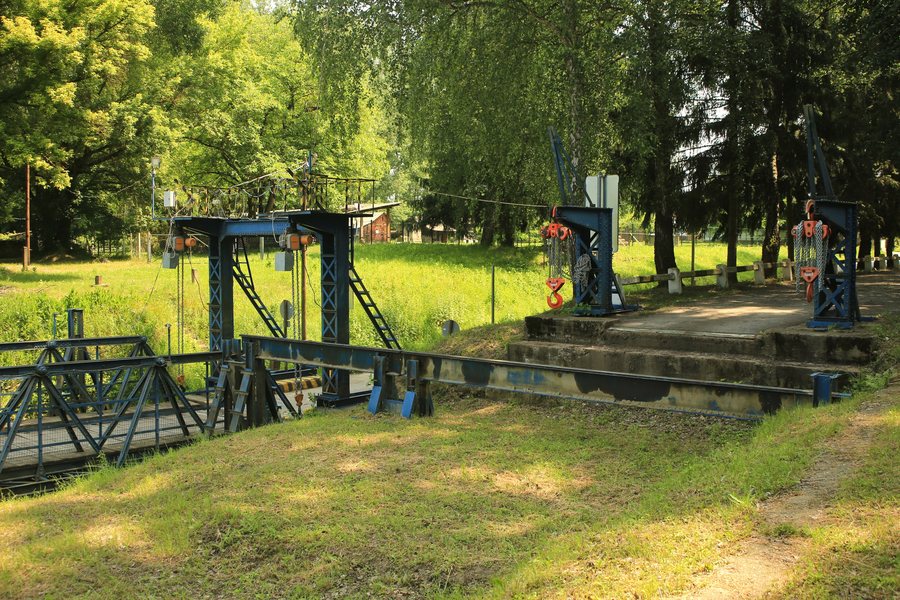 File:Tiszadob – Pontonhíd 01.jpg